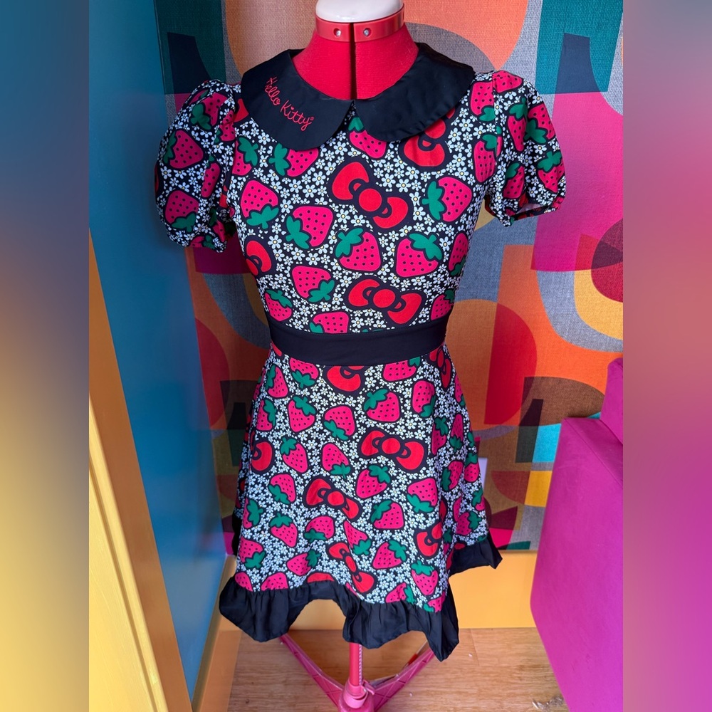 Hello Kitty Smak Parlour strawberry dress, xs